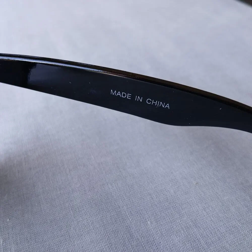 Classic Black Sunglasses OSFM adult sized simple unisex retro 80s 90s Y2K